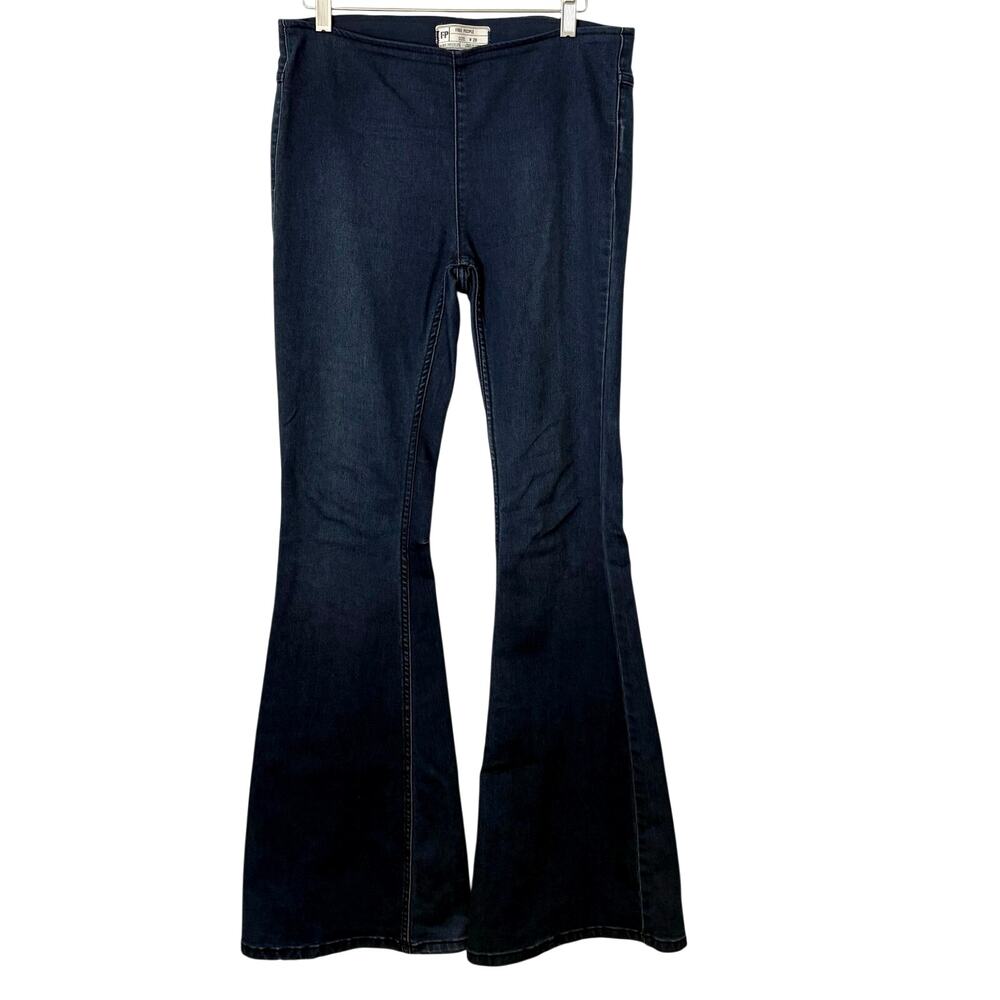 Free People We The Free Pull On Flare Jeans Womens Size 28 Dark Wash Boho Hippie